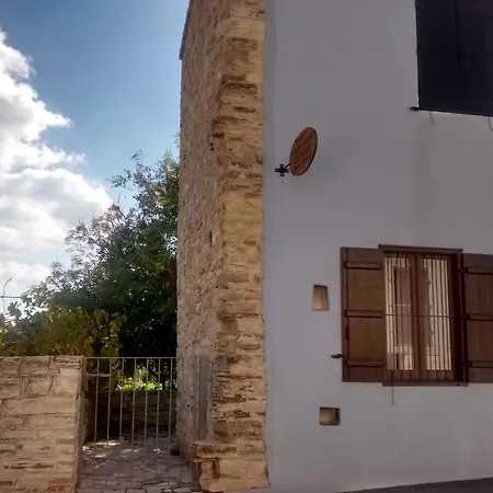 Εξοχικό σπίτι Garden Kamara House *