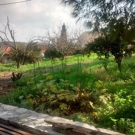 Garden Kamara House Gospodarstwo wiejskie *