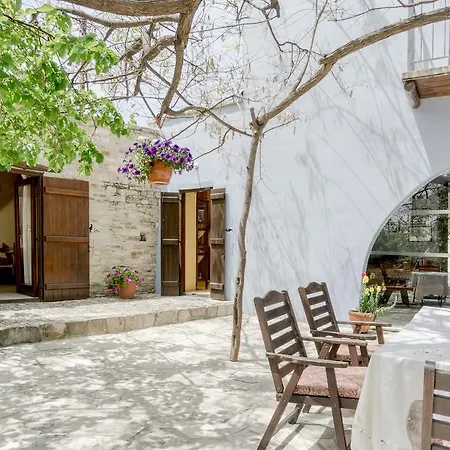 Εξοχικό σπίτι Garden Kamara House Λάρνακα
